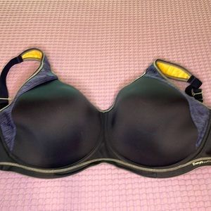 Freya Active sports bra NWOK US32k
